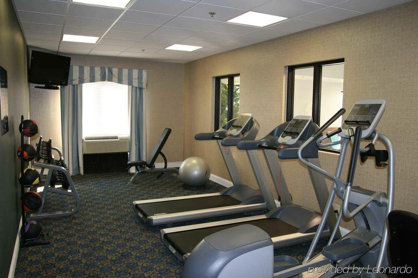 Hampton Inn Моргед Екстер'єр фото